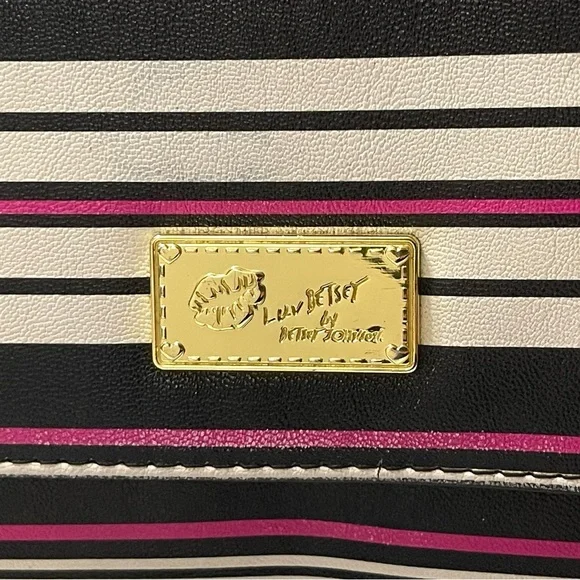 LUV Betsey Johnson Striped Pink Faux Leather & Chain Crossbody Wallet Bag - Picture 6 of 9